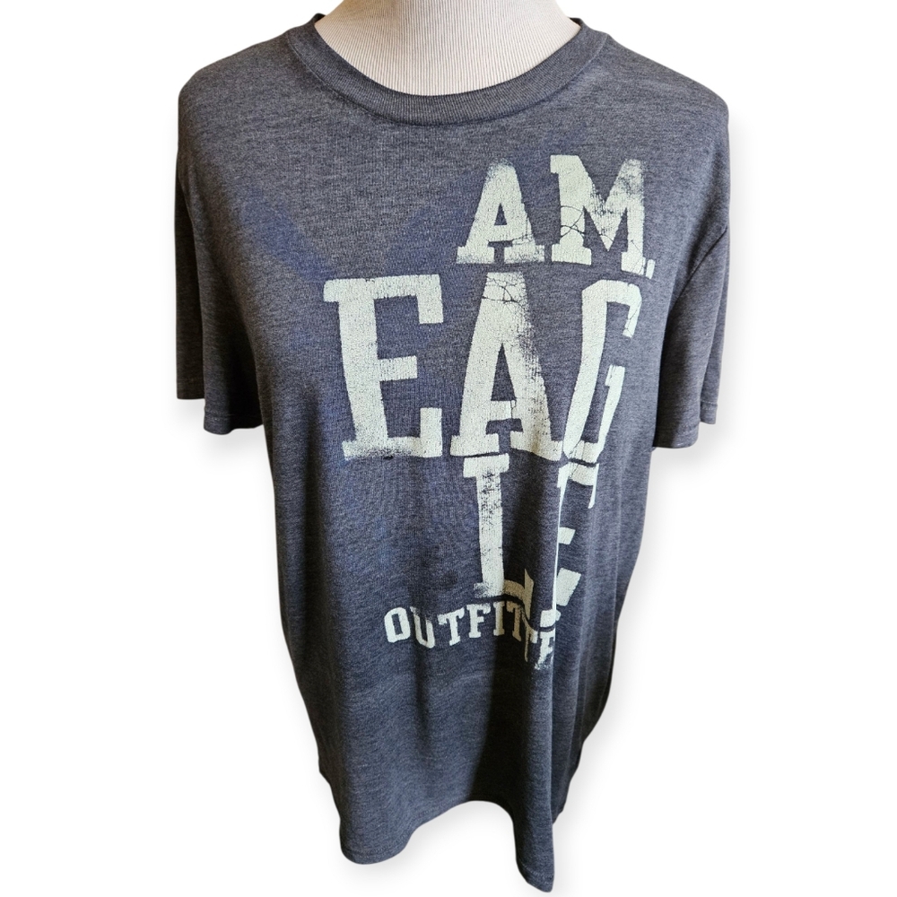 American Eagle Gray Graphic T-Shirt Size Large.